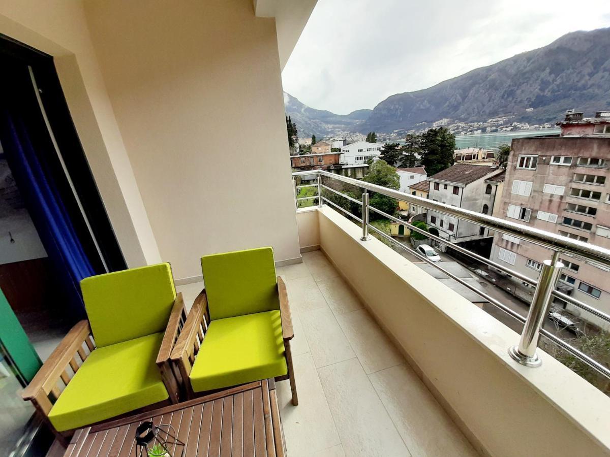 Maritimo Di Cattaro****Lux Apartment With Garage Kotor Exterior foto