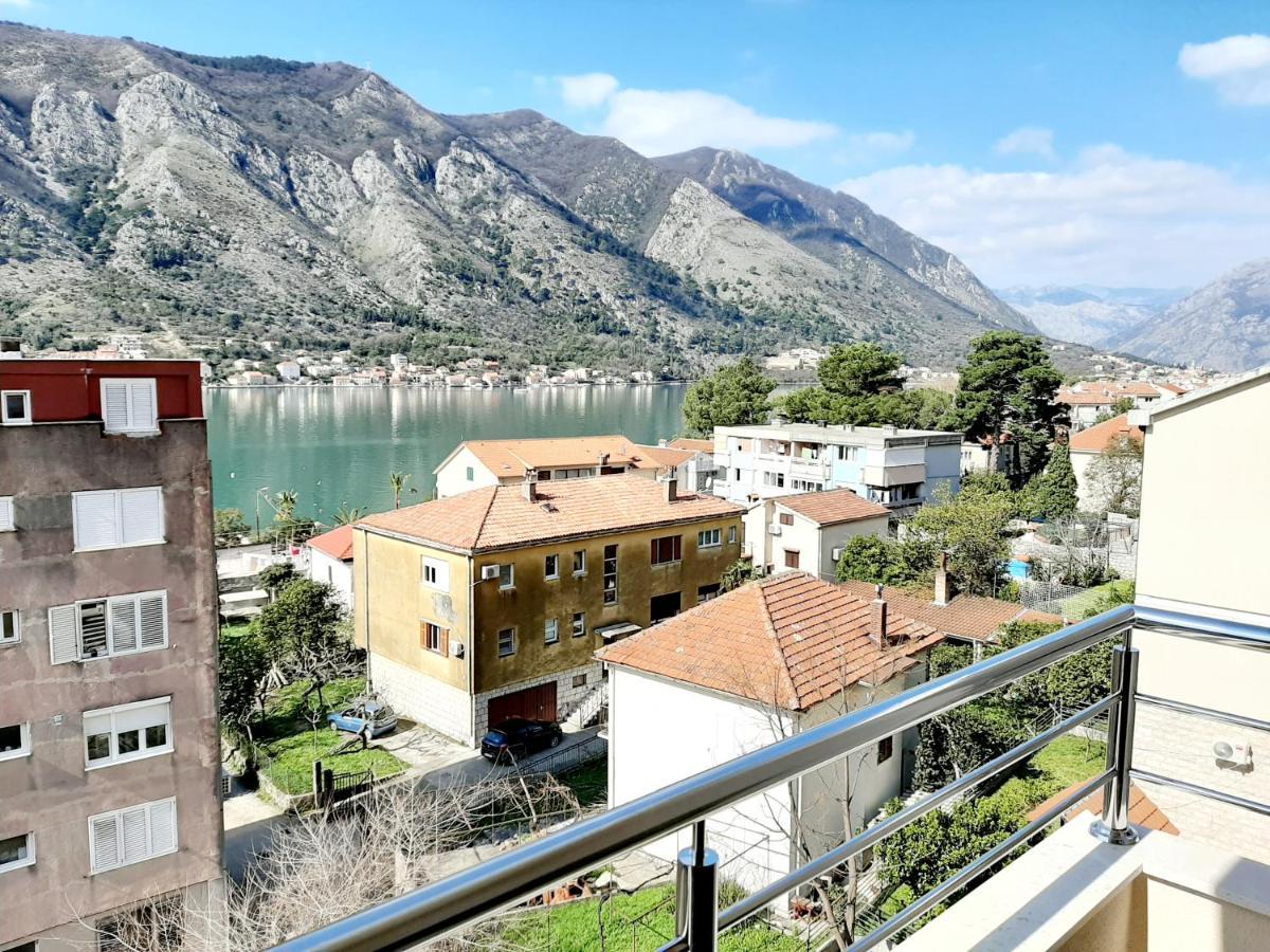 Maritimo Di Cattaro****Lux Apartment With Garage Kotor Exterior foto