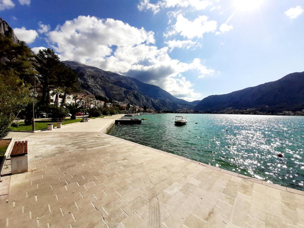 Maritimo Di Cattaro****Lux Apartment With Garage Kotor Exterior foto