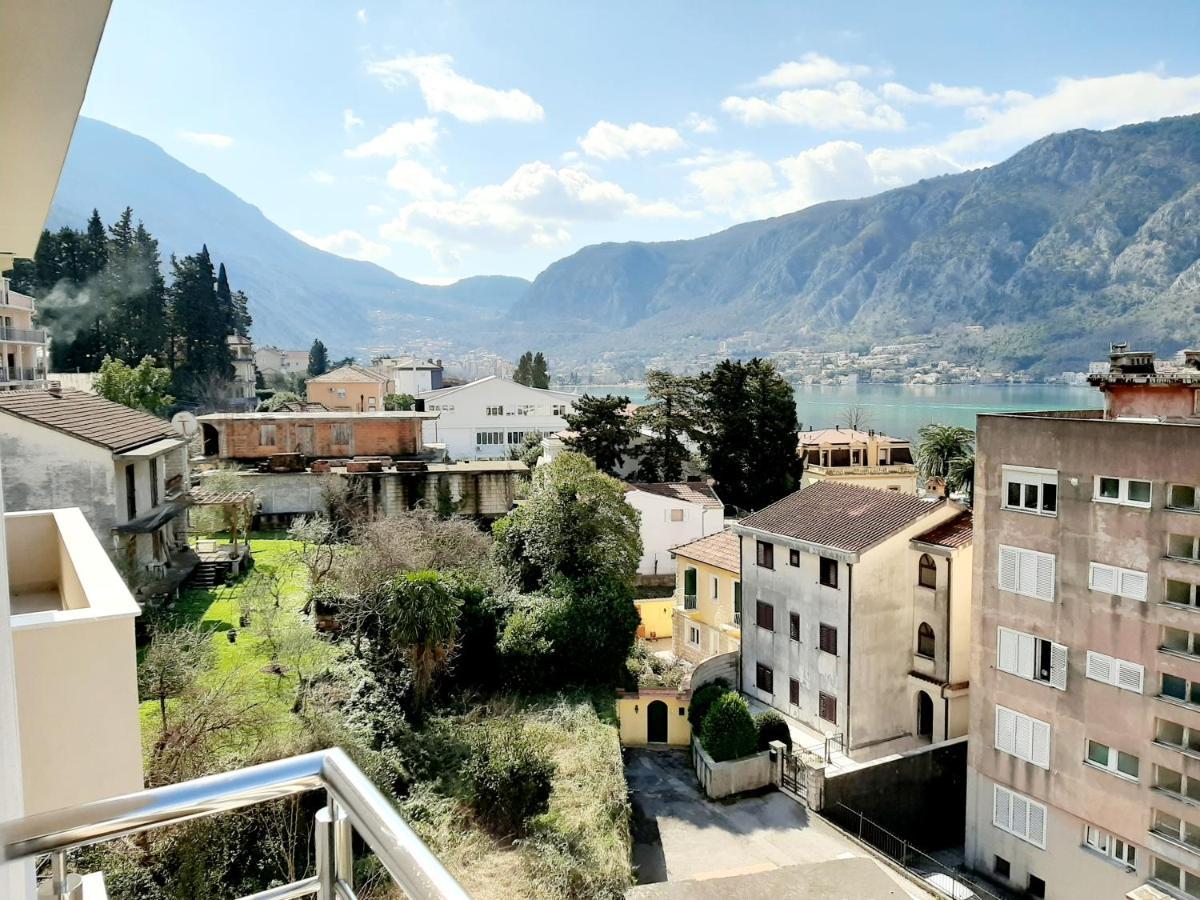 Maritimo Di Cattaro****Lux Apartment With Garage Kotor Exterior foto